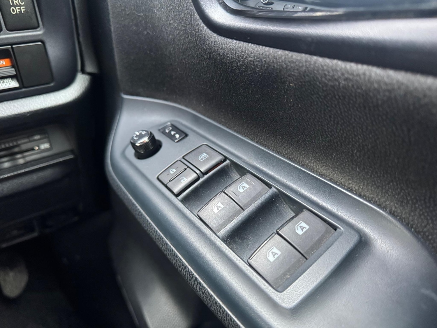 Used Toyota Voxy for sale - 77696837: Photo 16