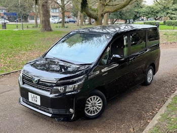 Toyota Voxy feature image