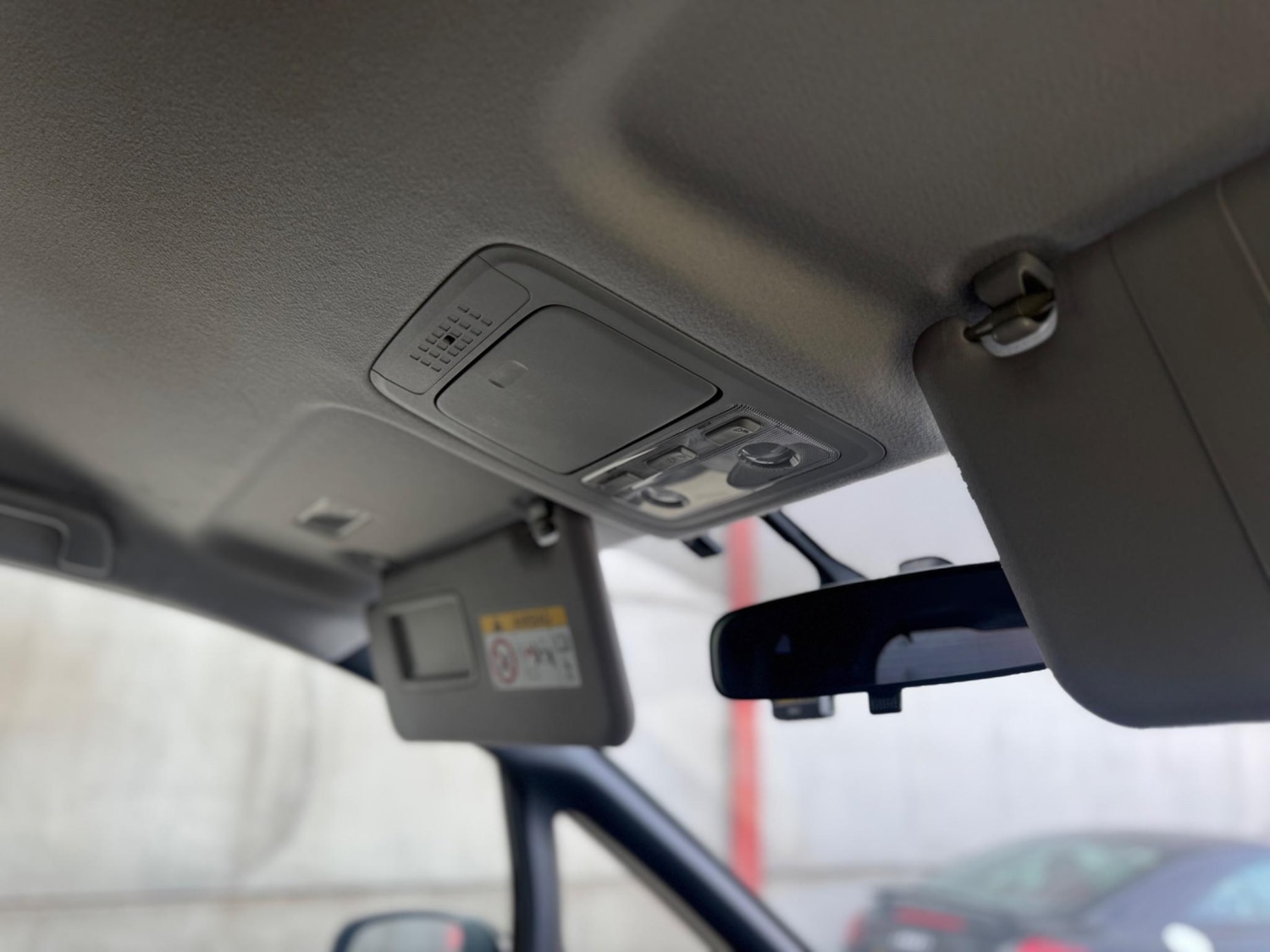 Used Toyota Voxy for sale - 77696837: Photo 34