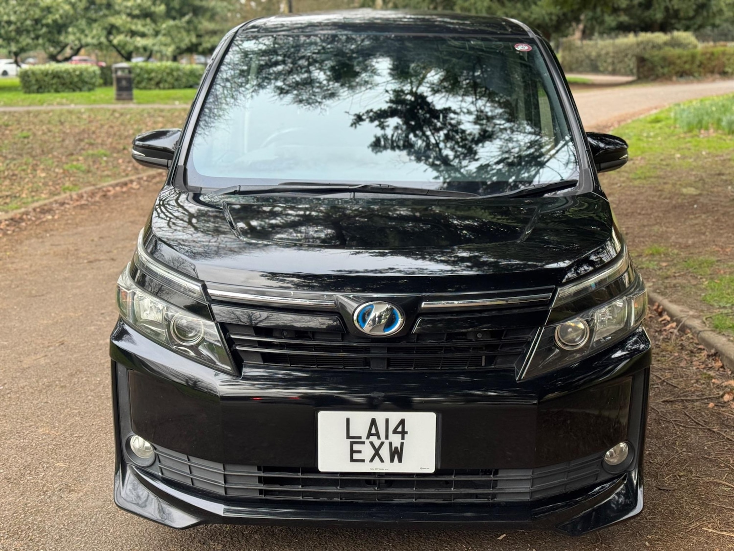 Used Toyota Voxy for sale - 77696837: Photo 5