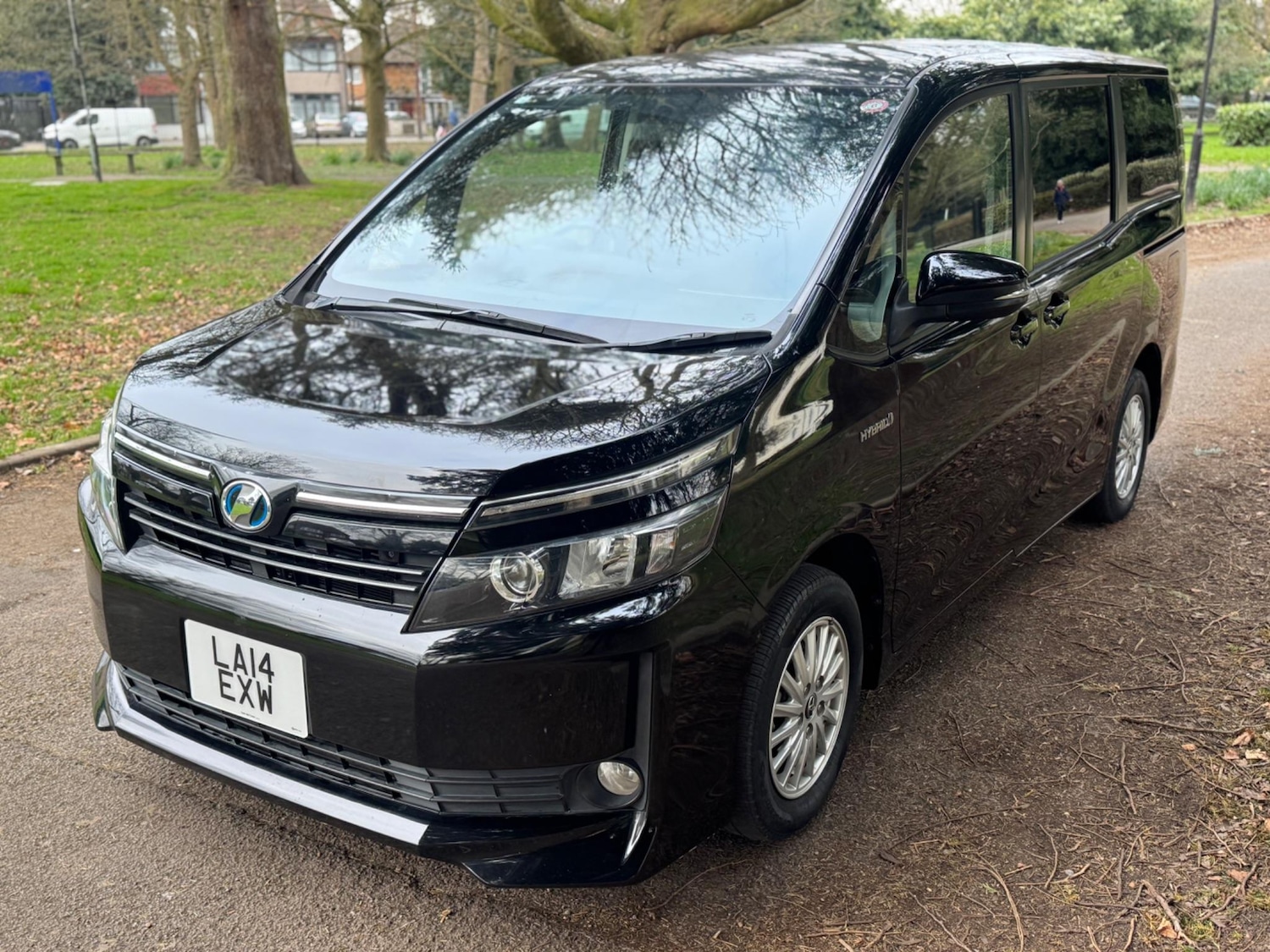 Used Toyota Voxy for sale - 77696837: Photo 8