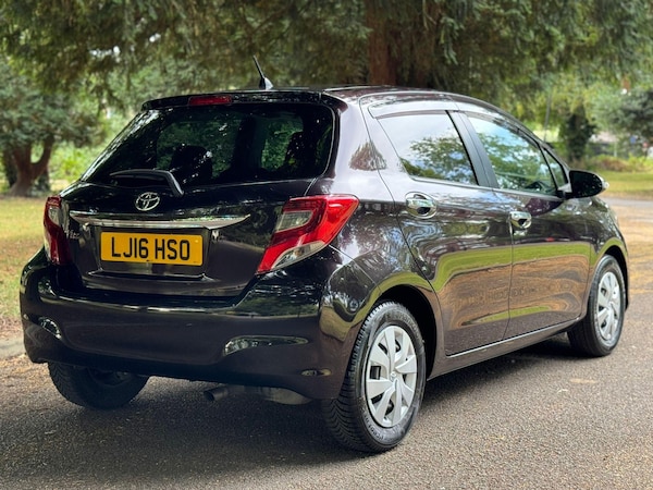 Used Toyota Vitz 2025 for sale - 75492396: Photo 11