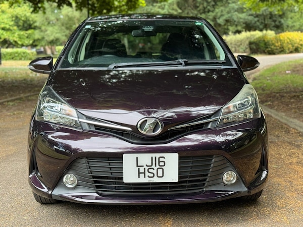 Used Toyota Vitz 2025 for sale - 75492396: Photo 2