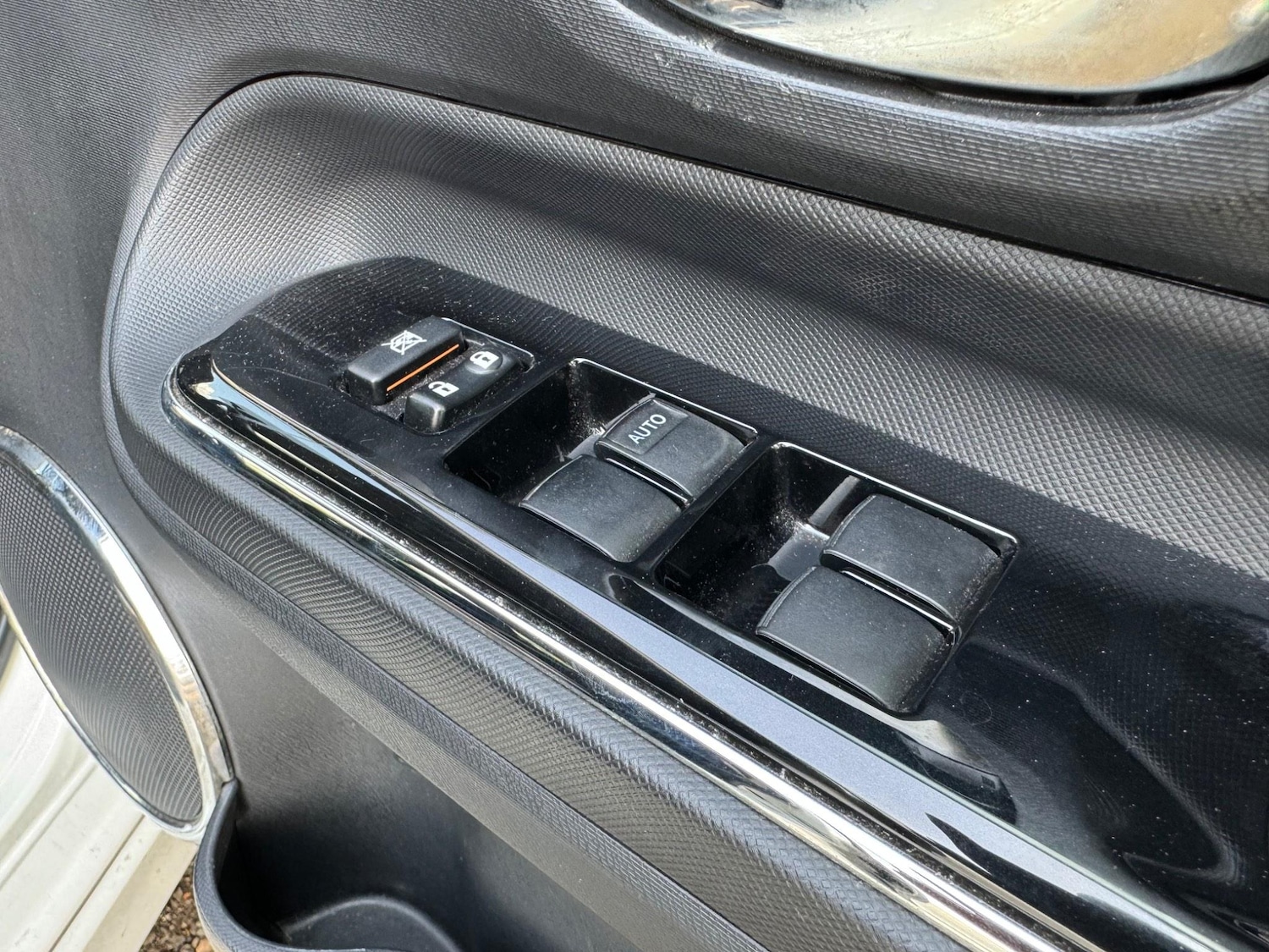 Used Toyota Aqua for sale - 76549685: Photo 14