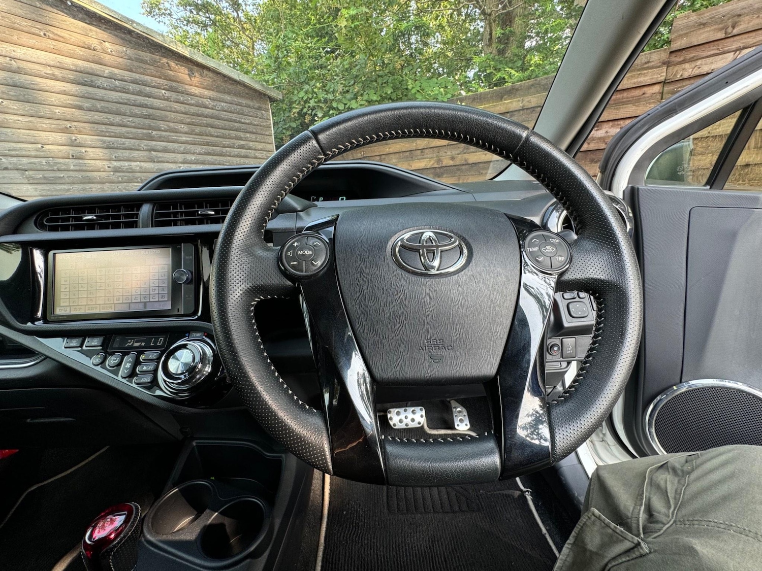 Used Toyota Aqua for sale - 76549685: Photo 21