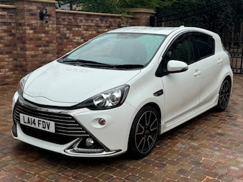 Used Toyota Aqua 2015 for sale - 76549685: Photo