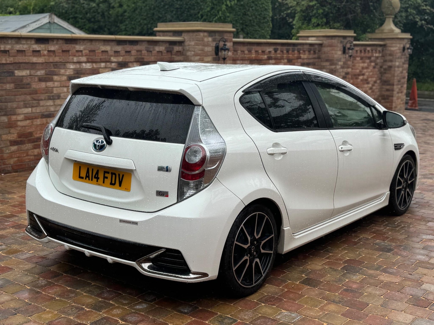 Used Toyota Aqua for sale - 76549685: Photo 7