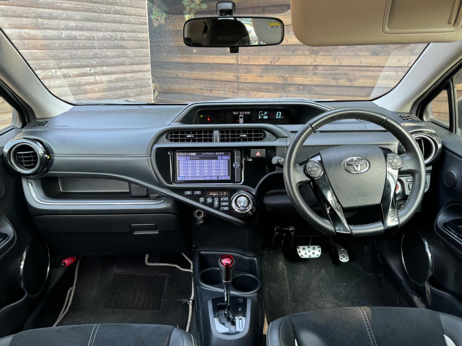 Used Toyota Aqua for sale - 76549685: Photo 9