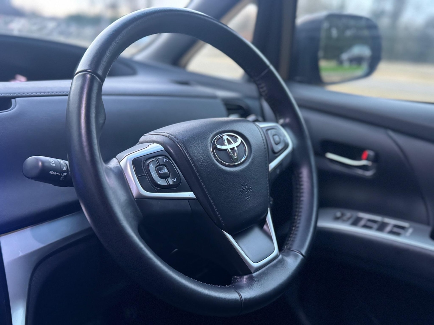 Used Toyota Estima for sale - 76549353: Photo 17