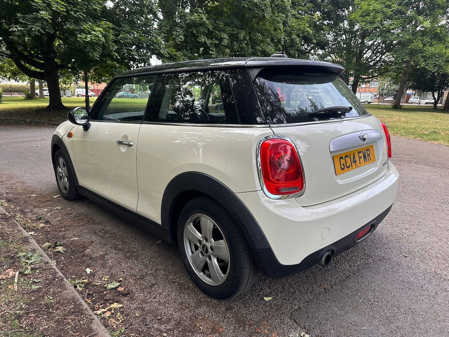 Used MINI Hatch 2014 for sale - 76513504: Photo 2
