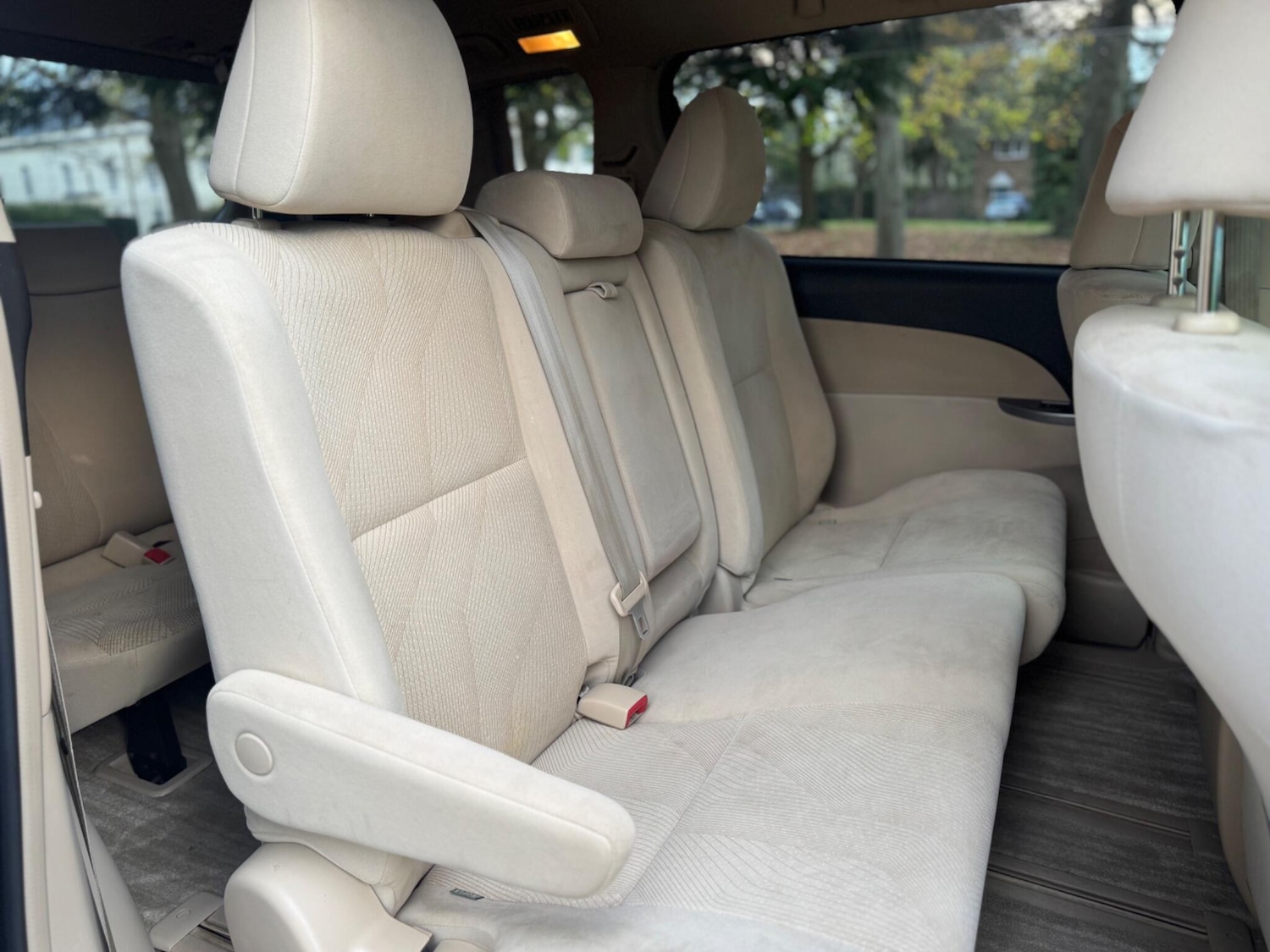 Used Toyota Estima for sale - 76702081: Photo 19