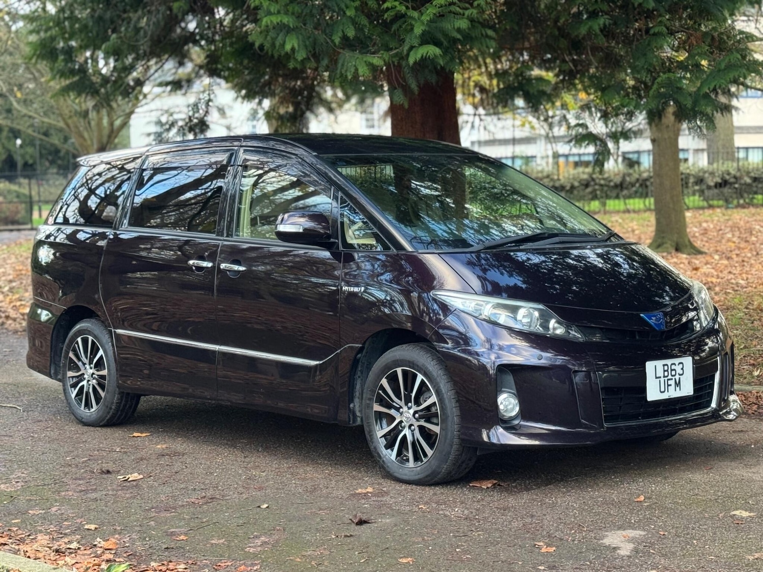 Used Toyota Estima for sale - 76702081: Photo 2