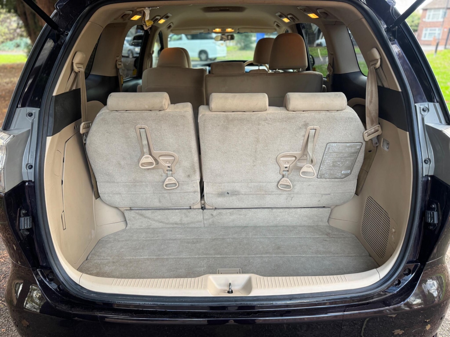 Used Toyota Estima for sale - 76702081: Photo 26