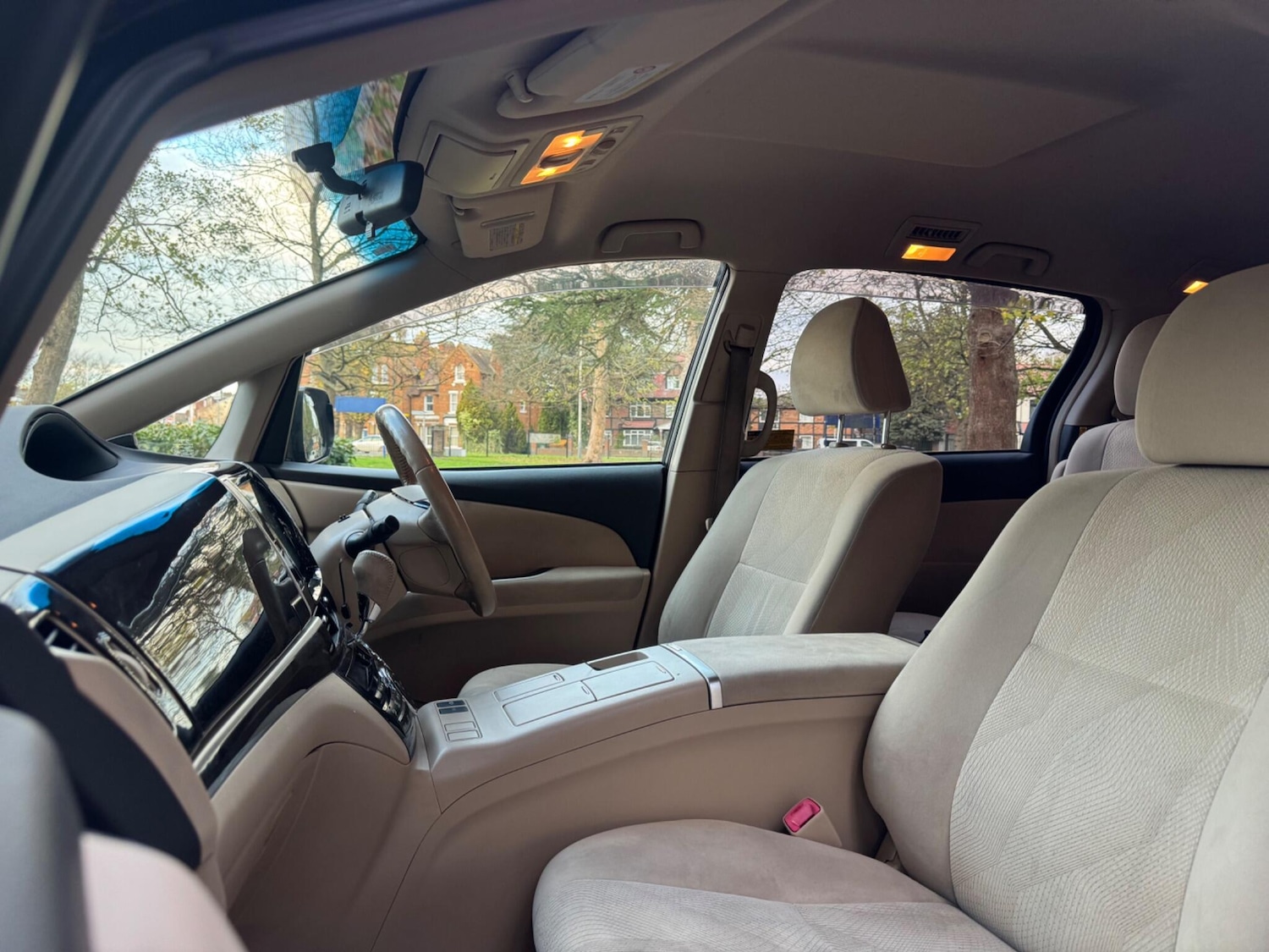 Used Toyota Estima for sale - 76702081: Photo 27