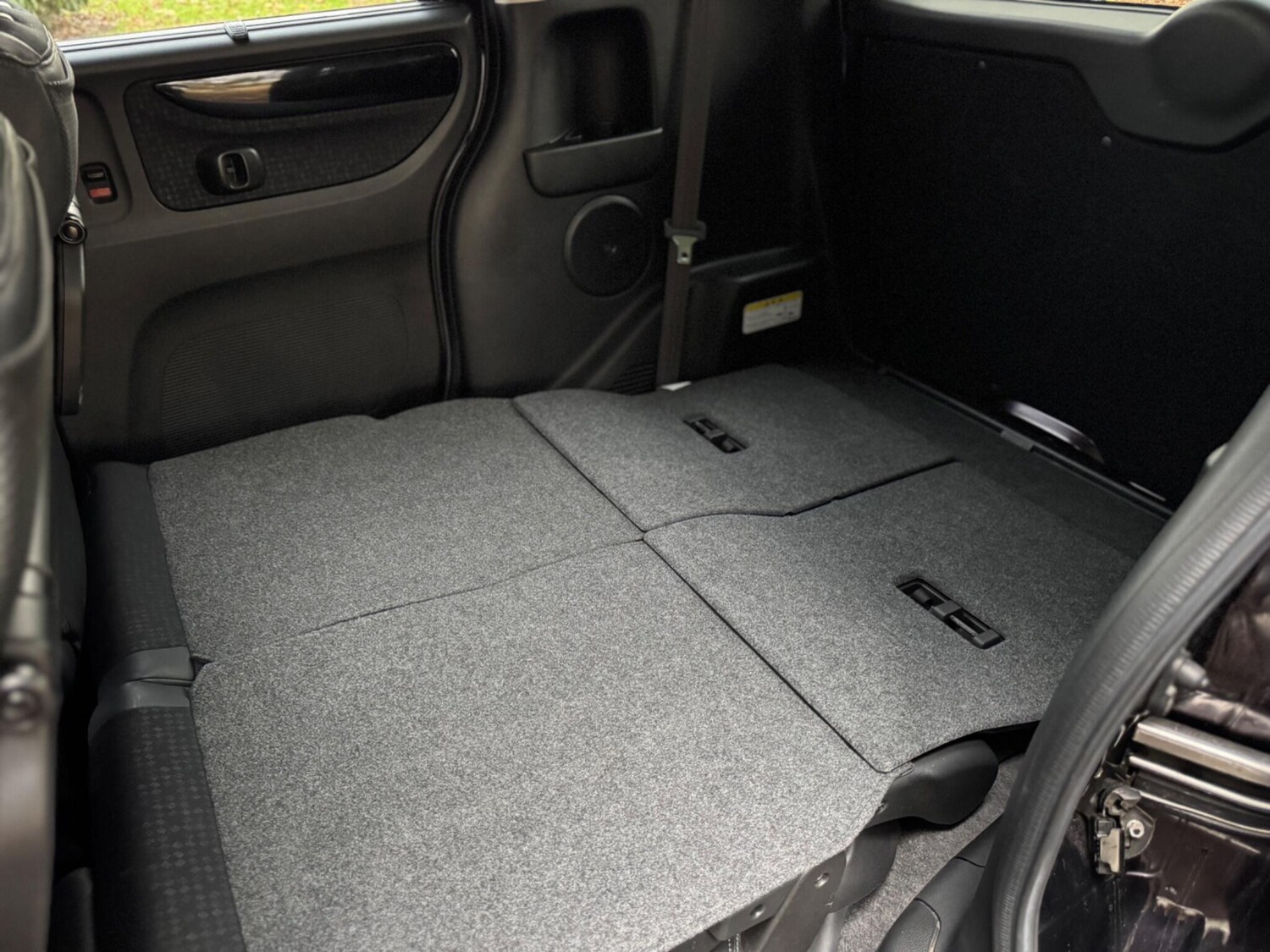 Used Honda N-Box 2025 for sale - 76850172: Photo 18