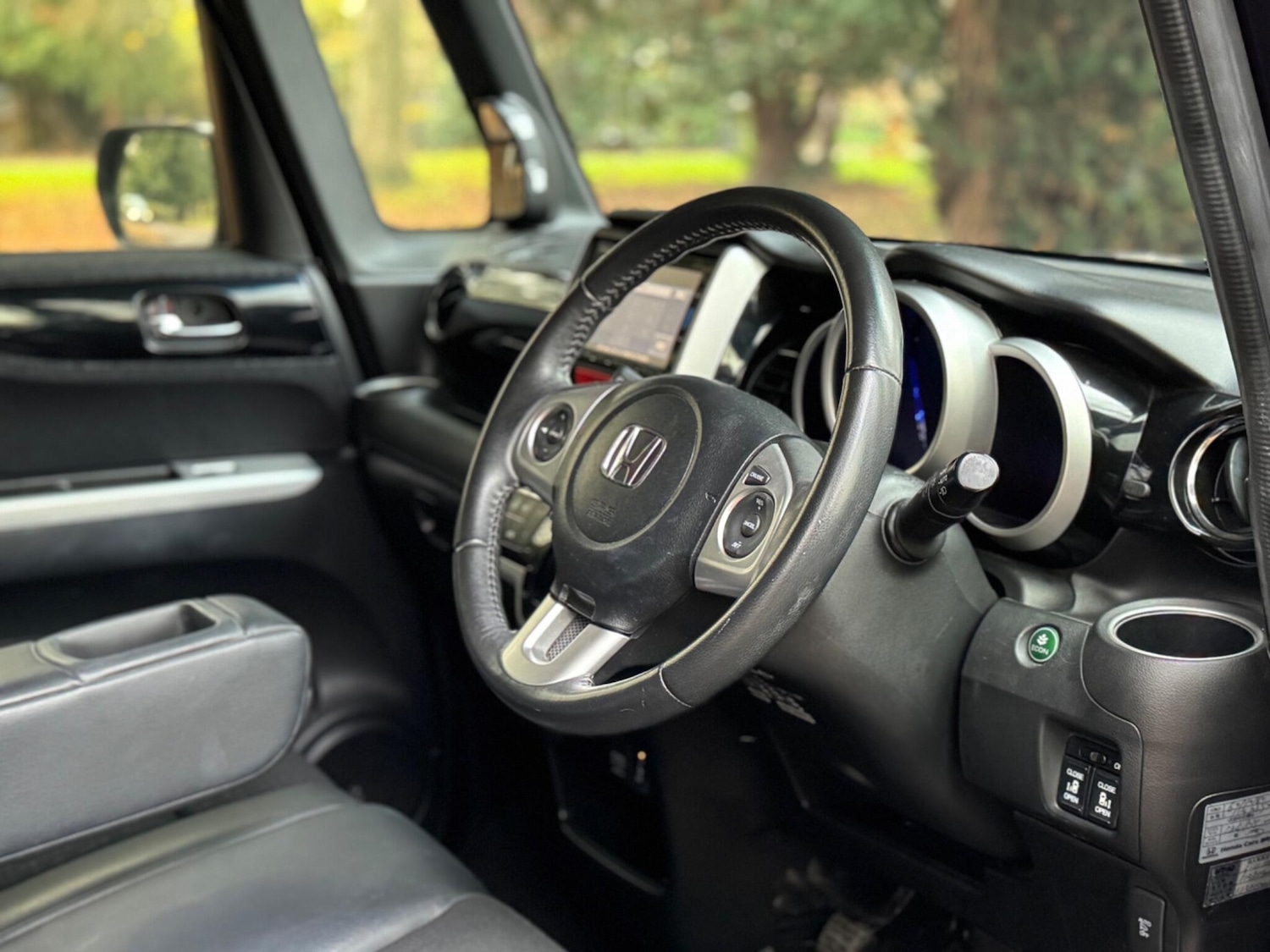 Used Honda N-Box 2025 for sale - 76850172: Photo 21