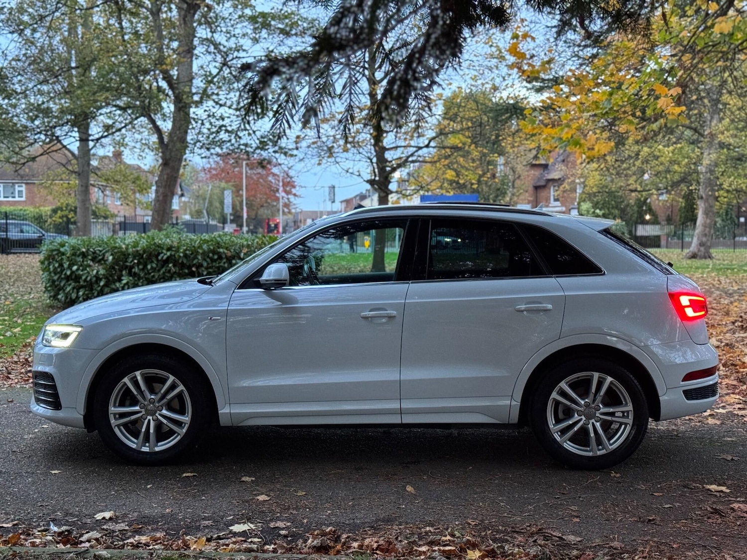 Used Audi Q3 for sale - 76513464: Photo 10