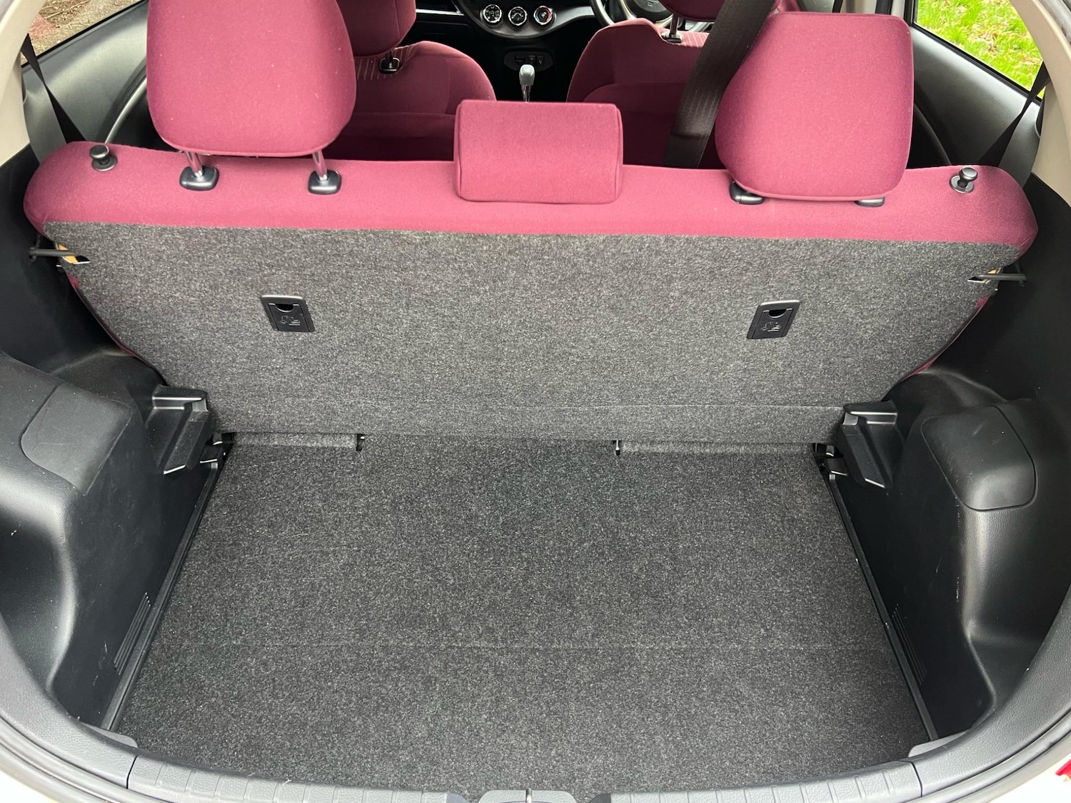 Used Toyota Vitz 2025 for sale - 76099250: Photo 10