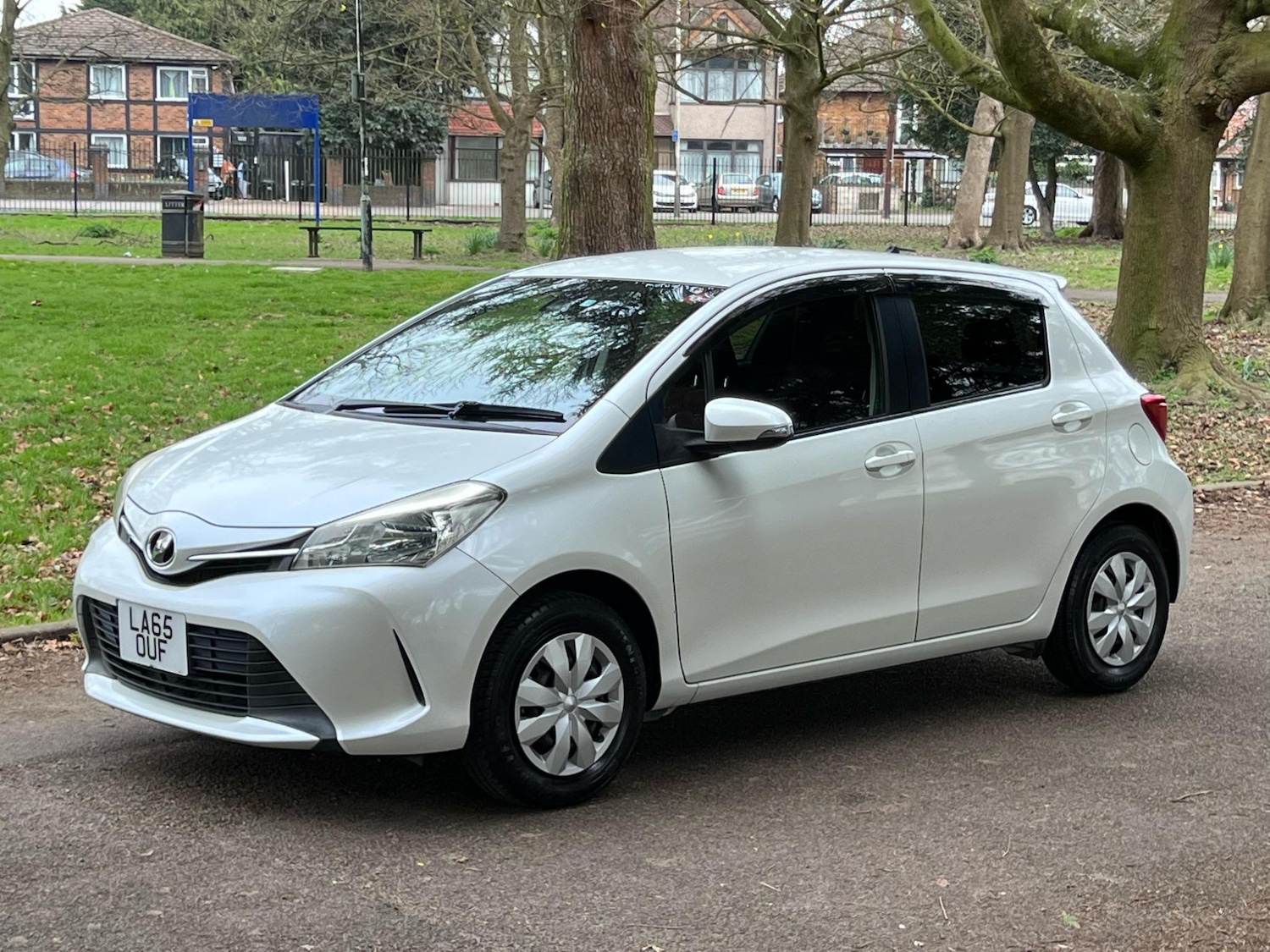 Used Toyota Vitz 2025 for sale - 76099250: Photo 12