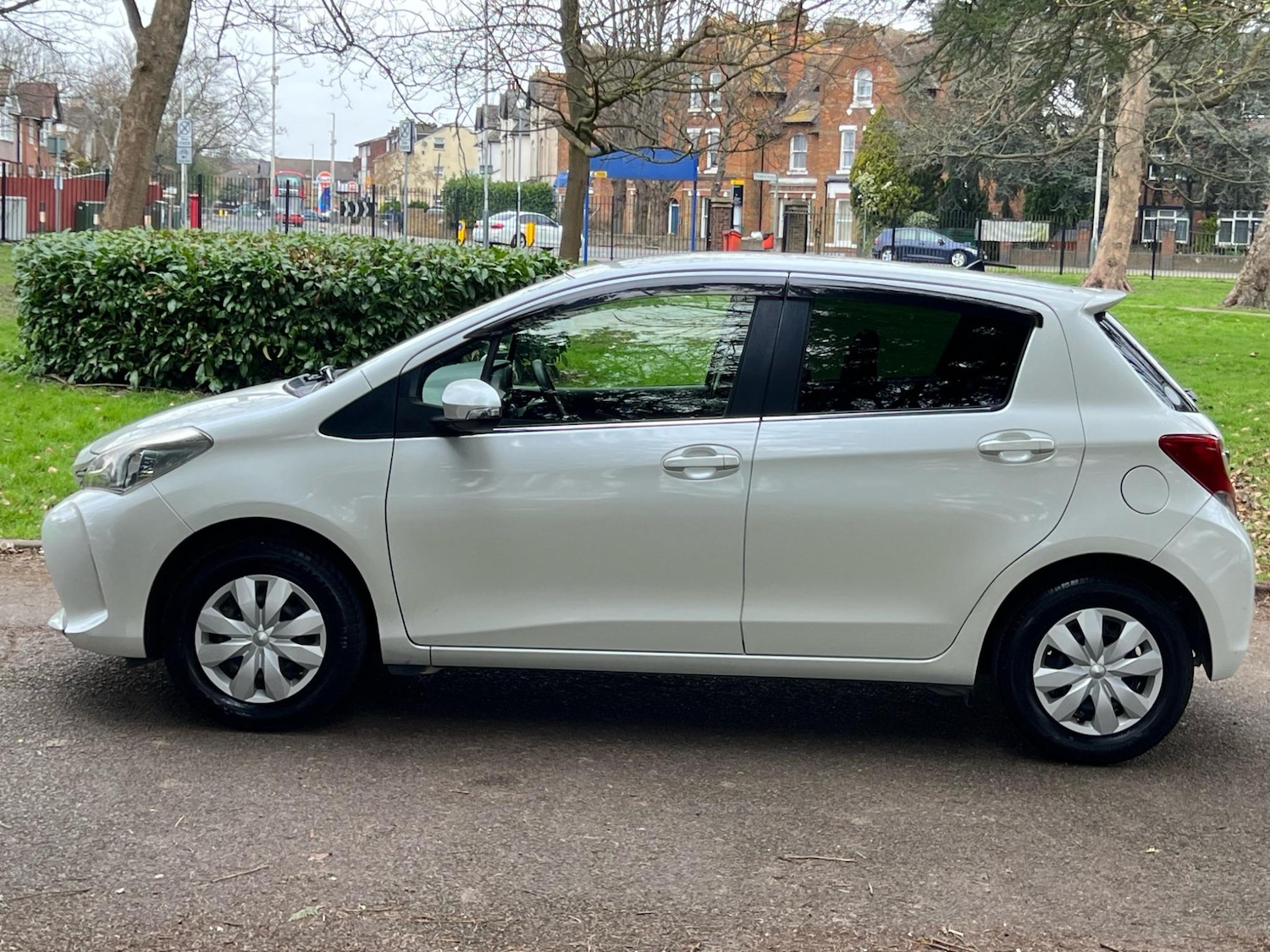 Used Toyota Vitz 2025 for sale - 76099250: Photo 13