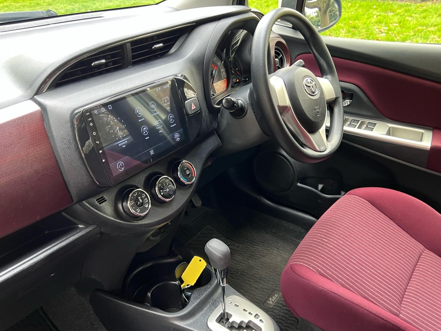 Used Toyota Vitz 2025 for sale - 76099250: Photo 14