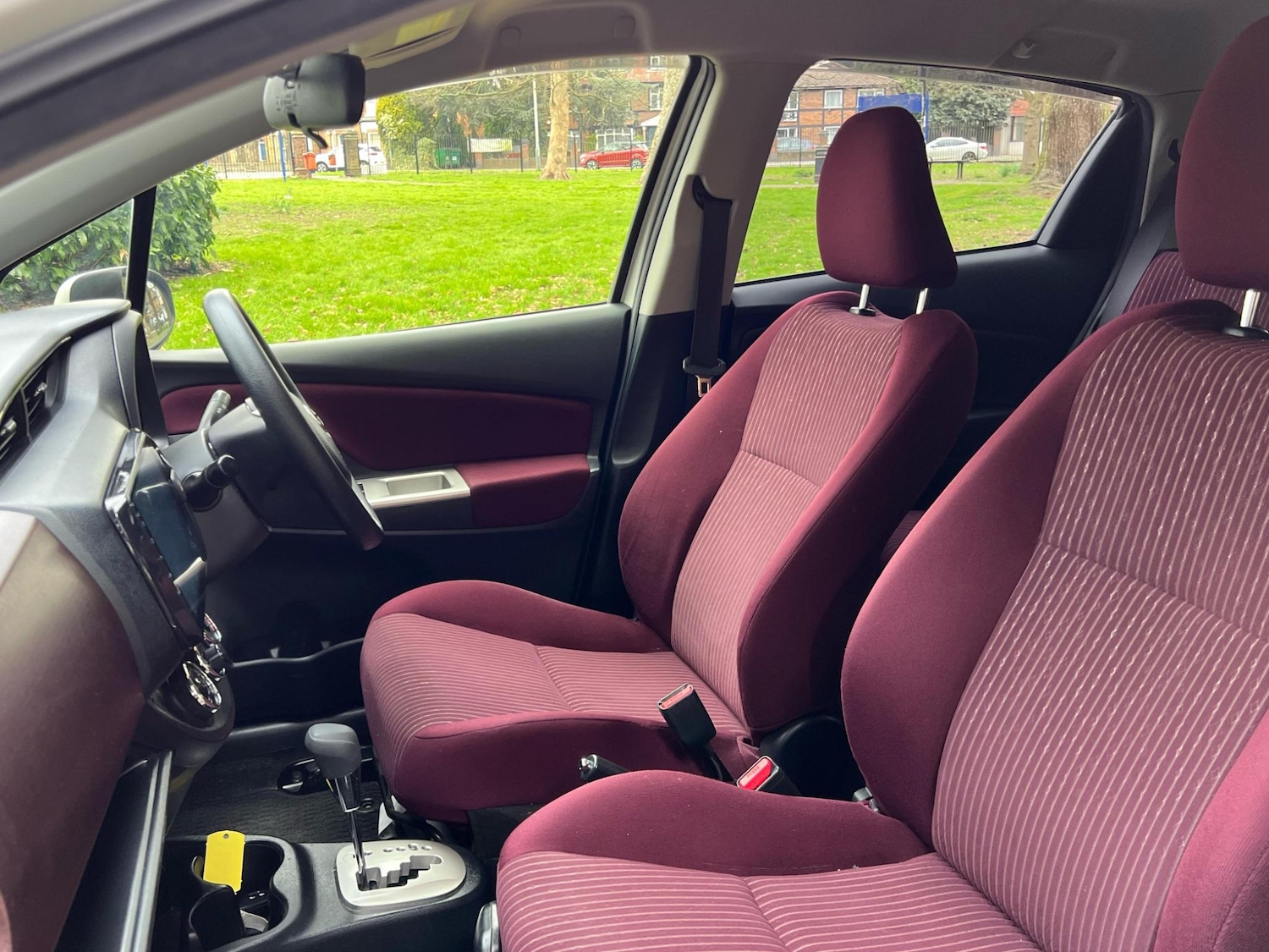 Used Toyota Vitz 2025 for sale - 76099250: Photo 15