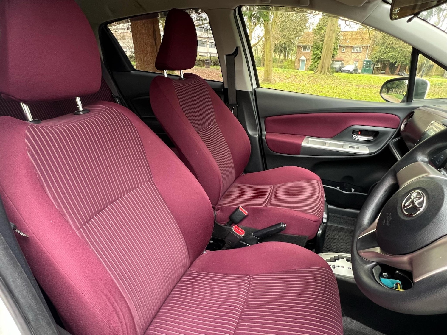 Used Toyota Vitz 2025 for sale - 76099250: Photo 21