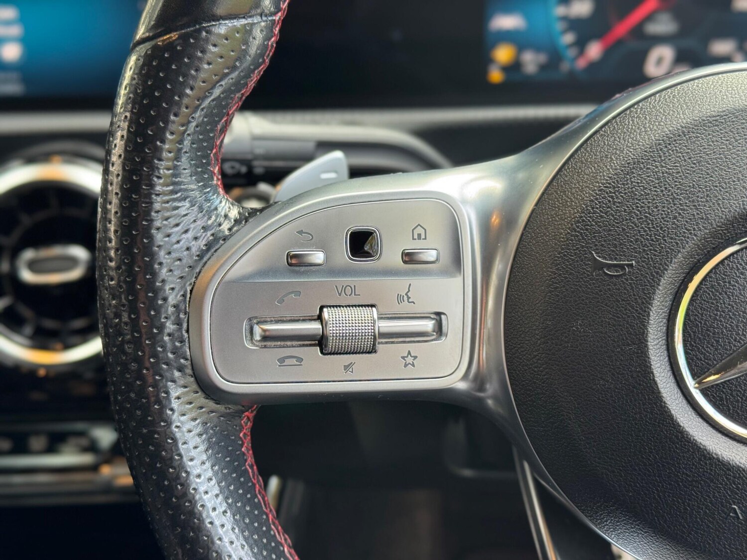 Used Mercedes-Benz A-Class 2019 for sale - 78058133: Photo 18