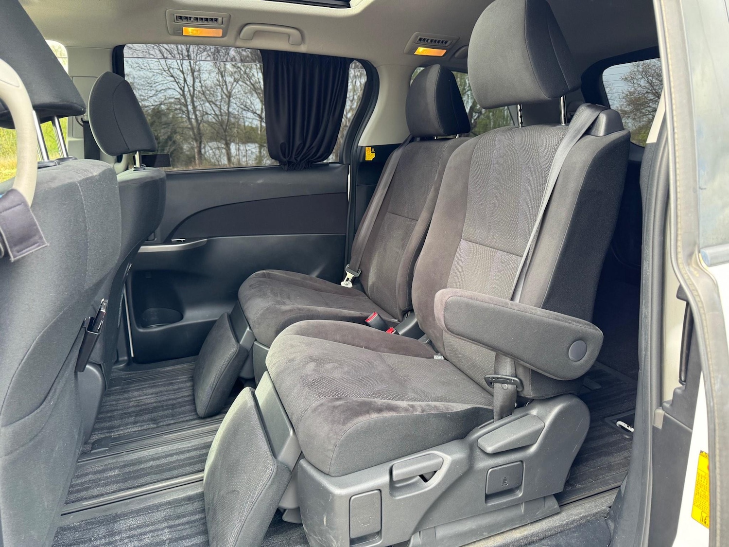 Used Toyota Estima for sale - 76476690: Photo 16