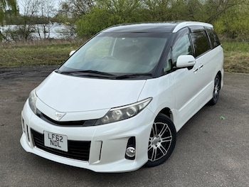 Used Toyota Estima 2024 for sale - 76476690: Photo