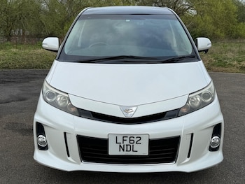 Used Toyota Estima 2024 for sale - 76476690: Photo