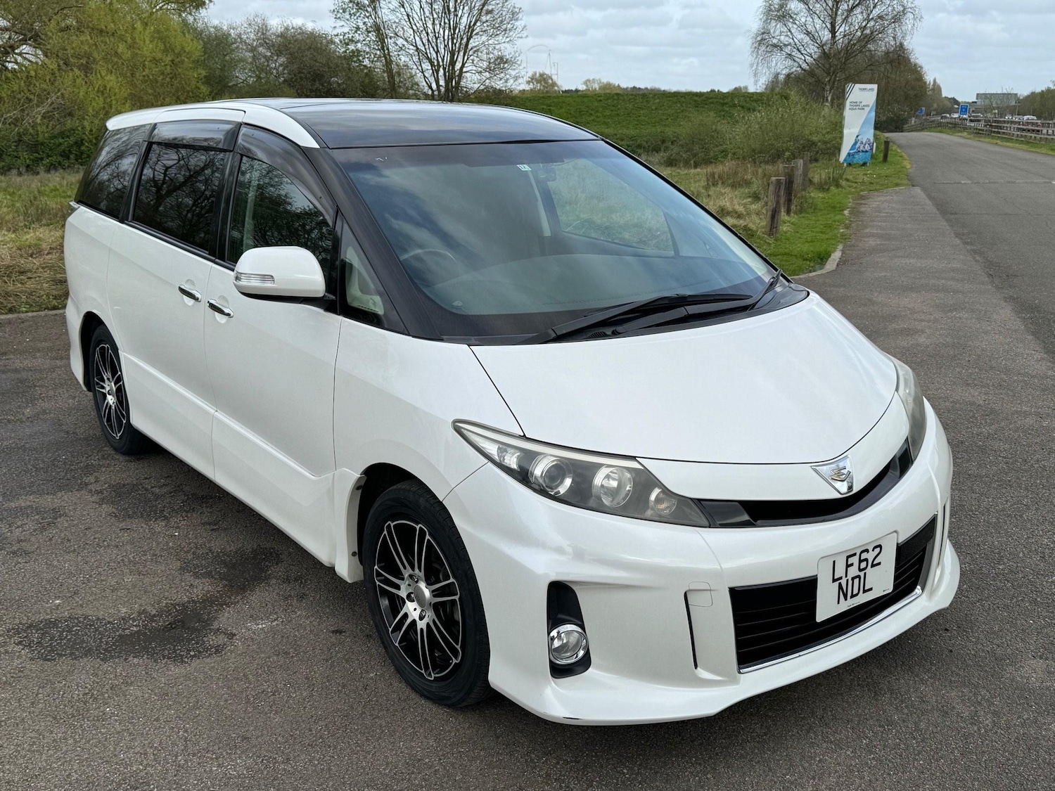 Used Toyota Estima for sale - 76476690: Photo 3