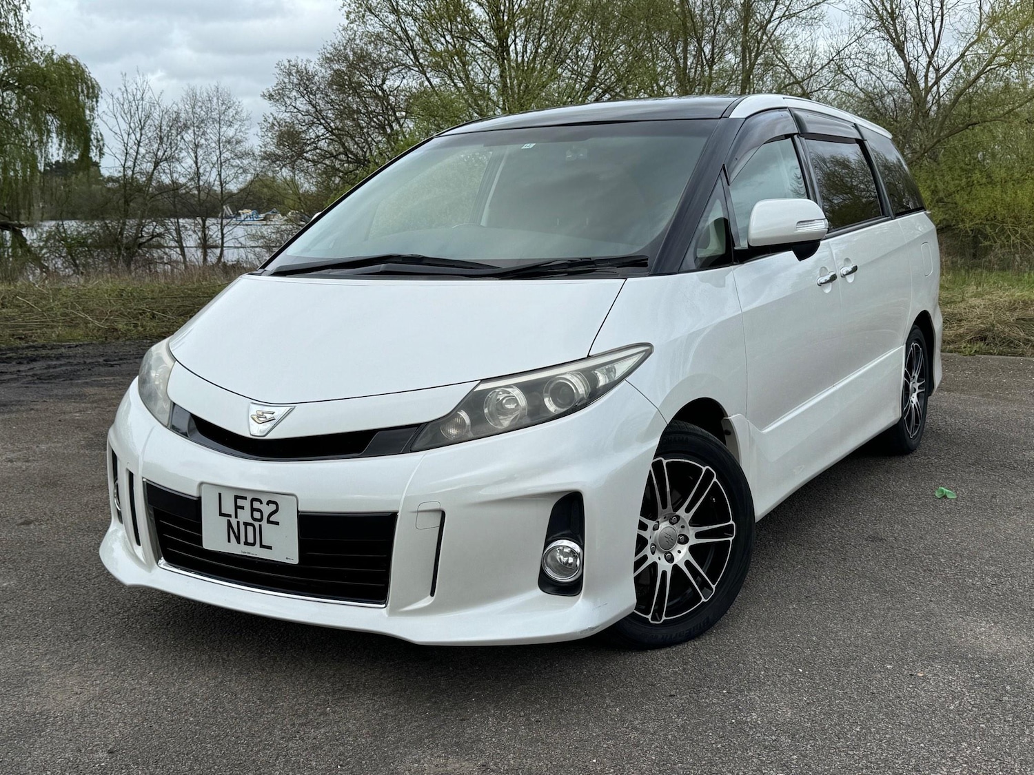 Used Toyota Estima for sale - 76476690: Photo 4