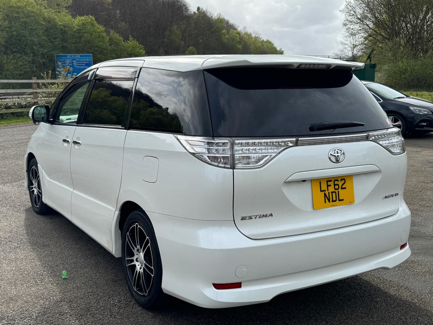 Used Toyota Estima for sale - 76476690: Photo 8