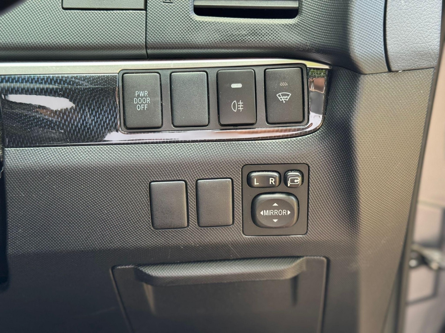 Used Toyota Estima for sale - 76476696: Photo 21