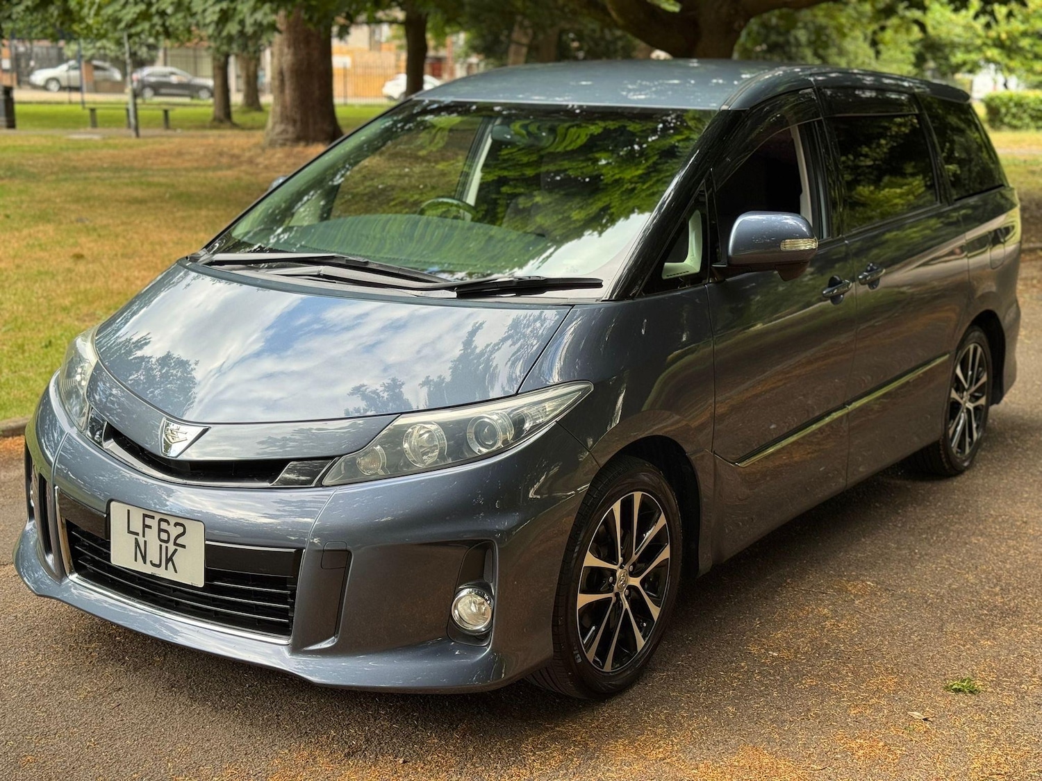 Used Toyota Estima for sale - 76476696: Photo 5