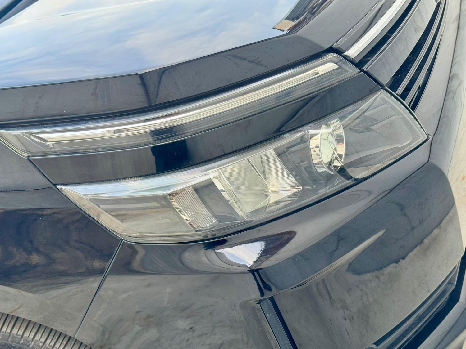 Used Toyota Voxy for sale - 76476682: Photo 35