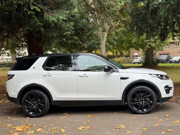 Used Land Rover Discovery Sport 2016 for sale - 76269894: Photo 5