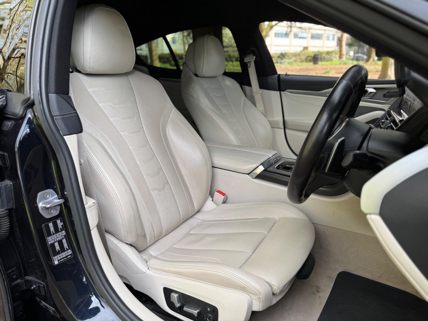 Used BMW 8 Series 2019 for sale - 78086981: Photo 13