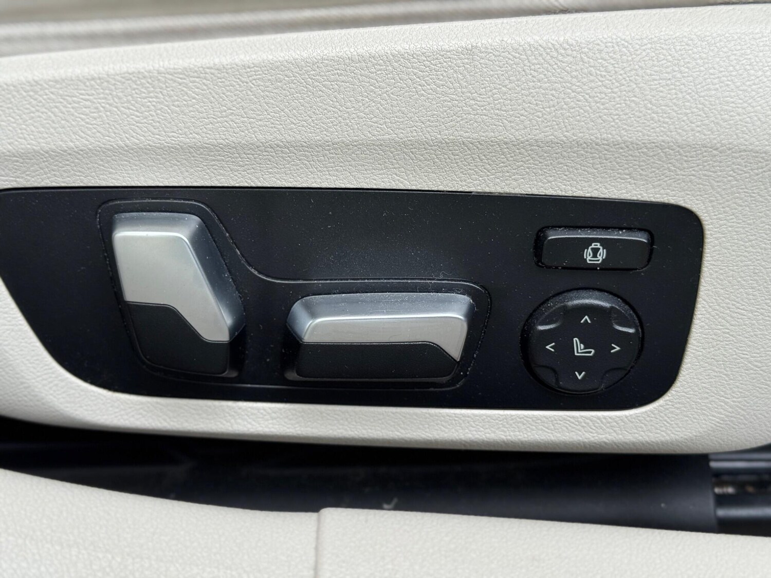 Used BMW 8 Series 2019 for sale - 78086981: Photo 16