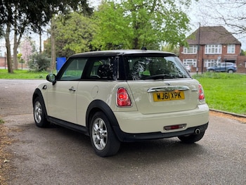 Used MINI Hatch 2011 for sale - 78260059: Photo