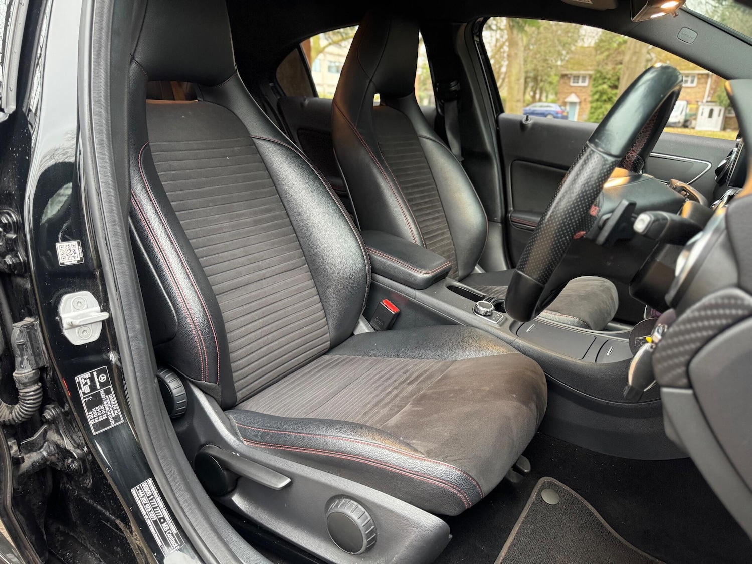 Used Mercedes-Benz A-Class 2015 for sale - 77120341: Photo 12