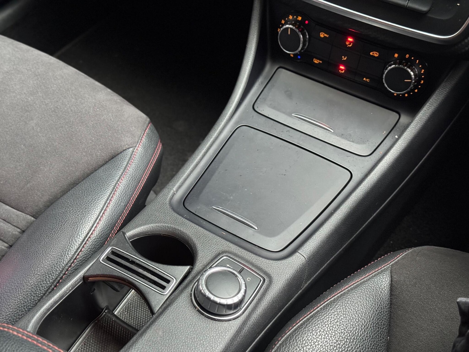 Used Mercedes-Benz A-Class 2015 for sale - 77120341: Photo 26