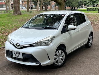 Used Toyota Vitz 2025 for sale - 75492405: Photo