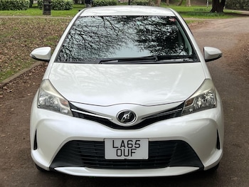 Used Toyota Vitz 2025 for sale - 75492405: Photo