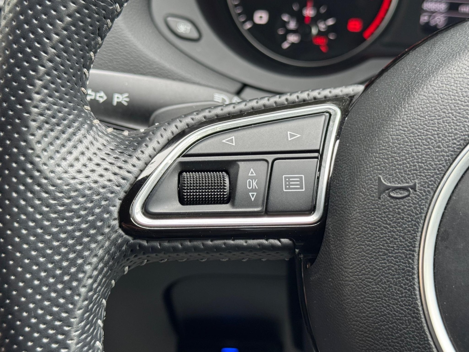 Used Audi Q3 for sale - 76476697: Photo 26