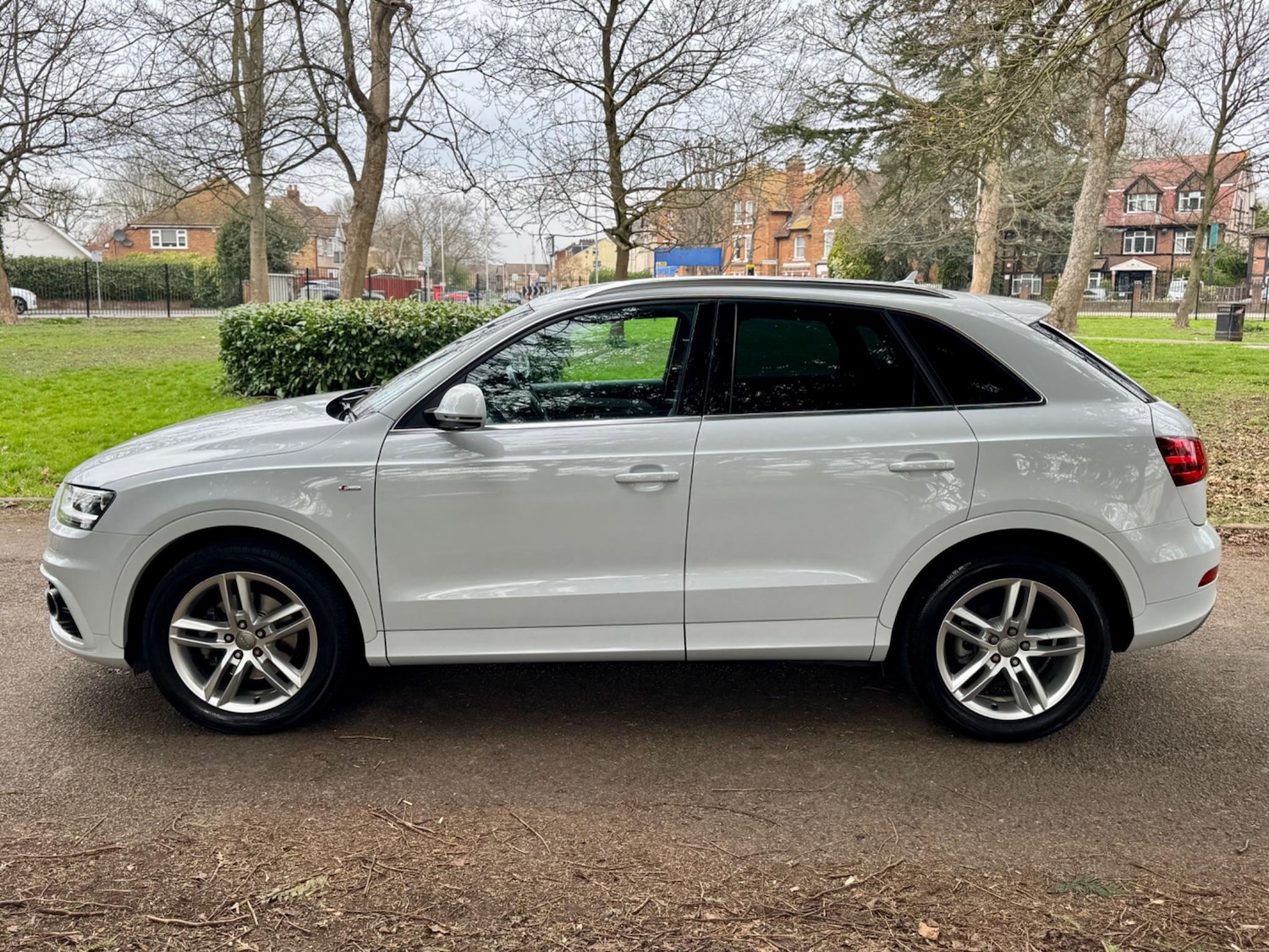 Used Audi Q3 for sale - 76476697: Photo 9