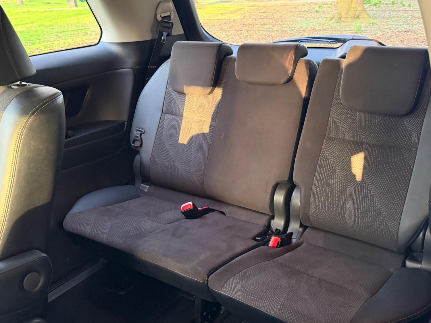 Used Toyota Estima 2025 for sale - 77683638: Photo 11