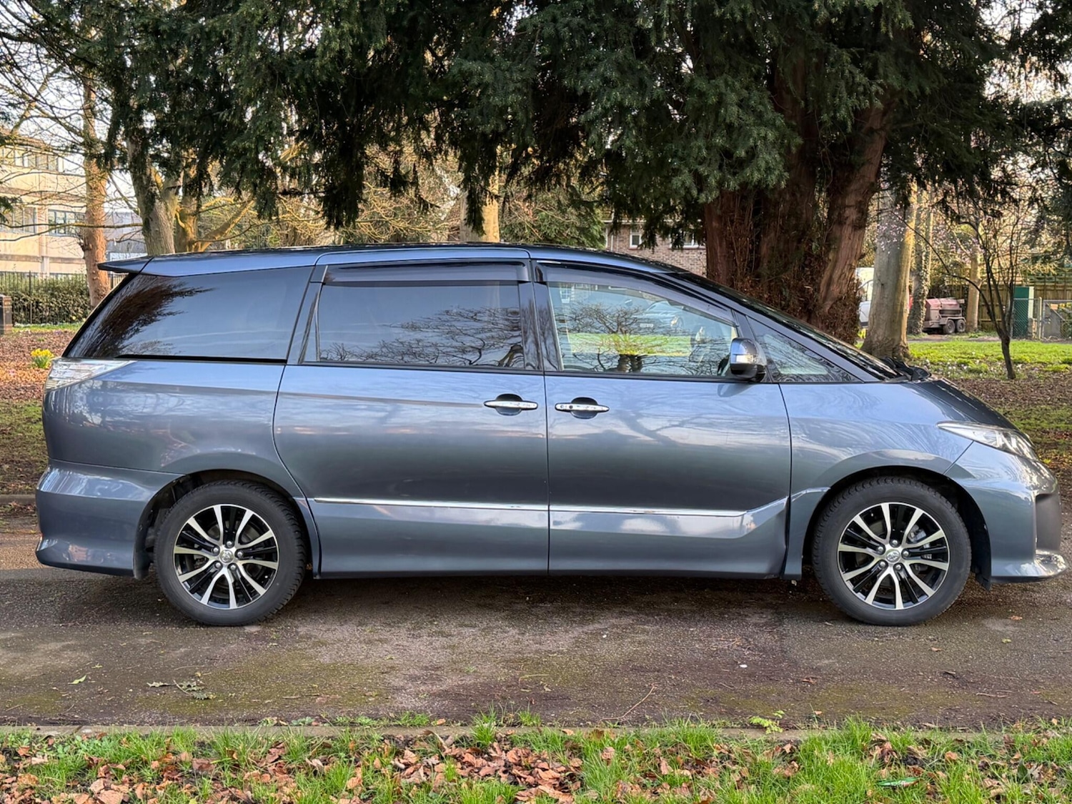 Used Toyota Estima 2025 for sale - 77683638: Photo 7