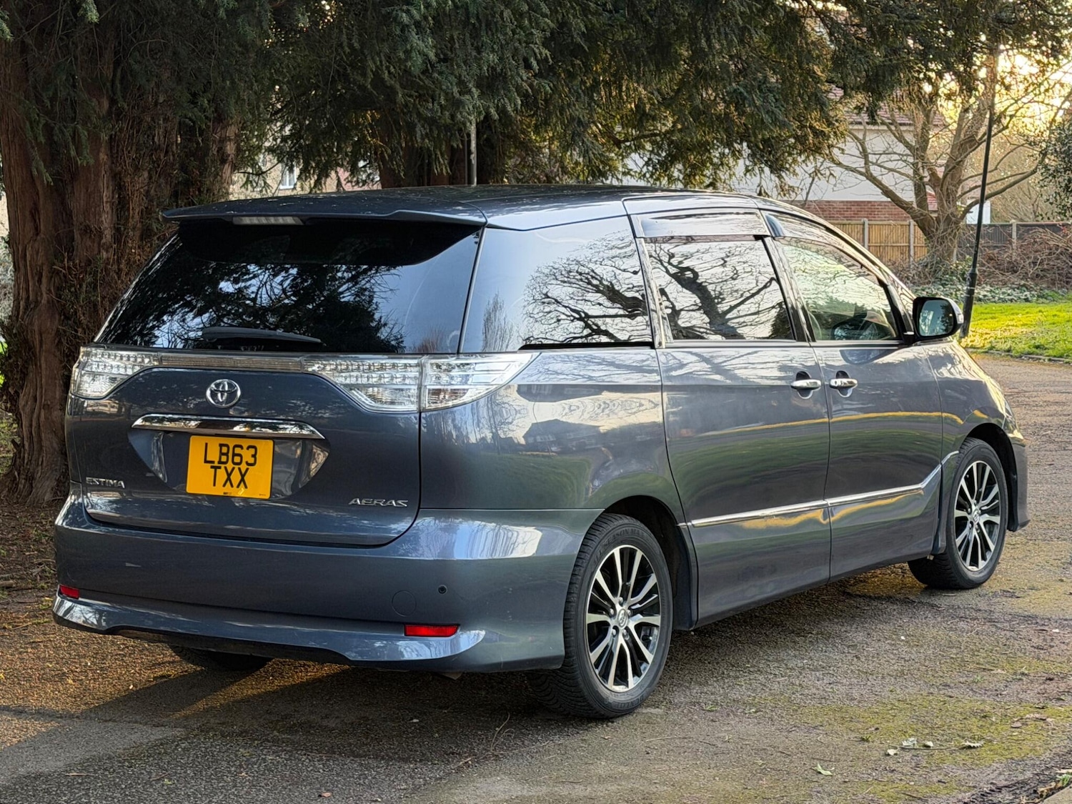 Used Toyota Estima 2025 for sale - 77683638: Photo 8